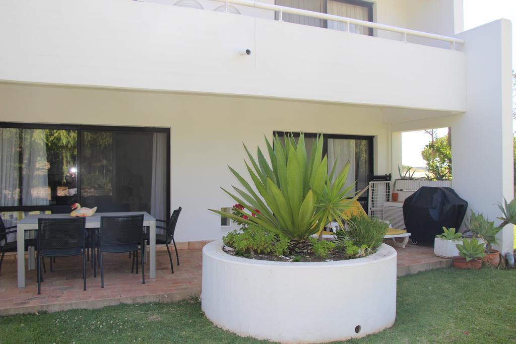 By The Beach Apartment Almancil Exterior foto